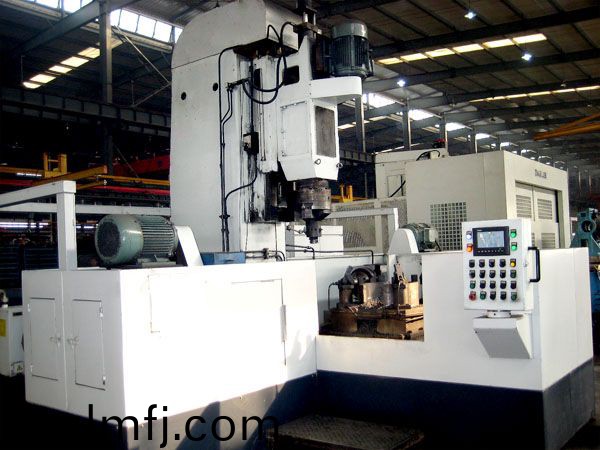 減(jian)殼(ke)三(san)麵(mian)鏜車(chē)機(jī)(ji)牀(chuang)